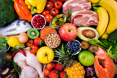 Fresh fruits, vegetables, and lean proteins that help increase platelet count naturally